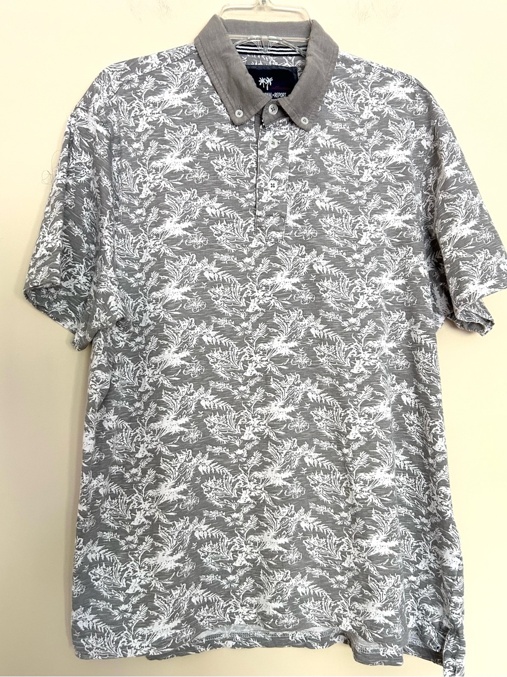 International Report Tropical Collection Men's Gray Floral Collar Polo Shirt